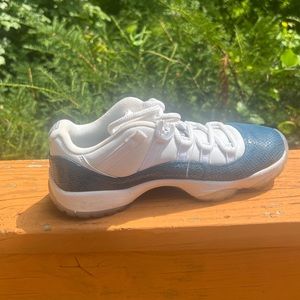 Jordan 11 Retro Low GS Navy Snakeskin